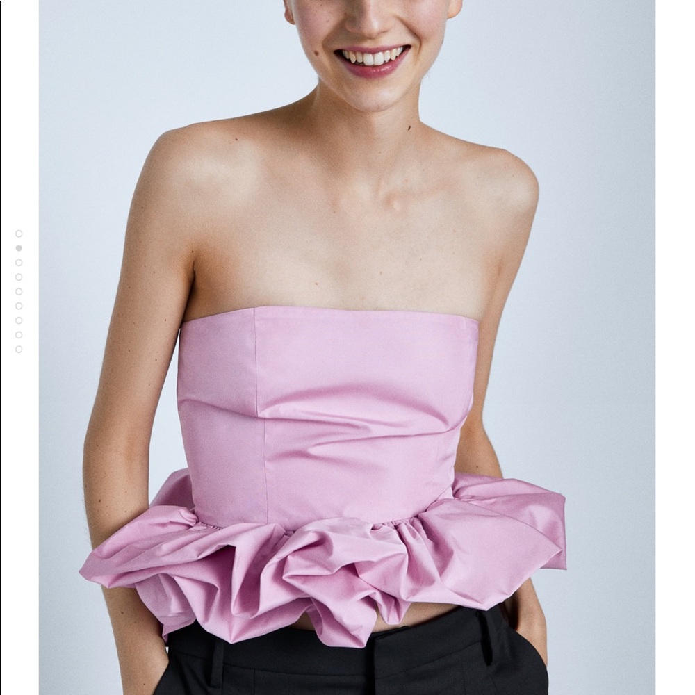 Zara puff hem top.